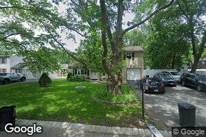 83 Village Rd, Pompton Plains, NJ 07444