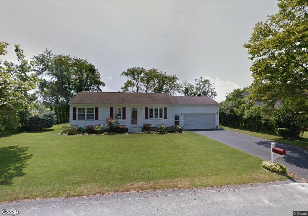 101 Busher Dr, Middletown, RI 02842 - photo 1
