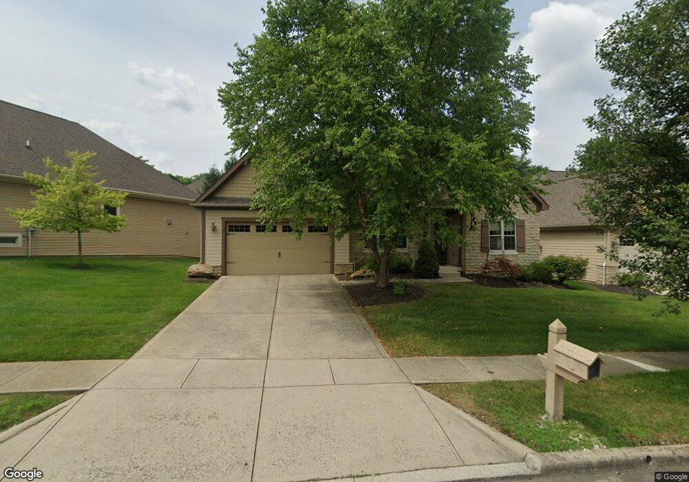 1092 Kempton Run Dr, Columbus, OH 43235 - photo 1