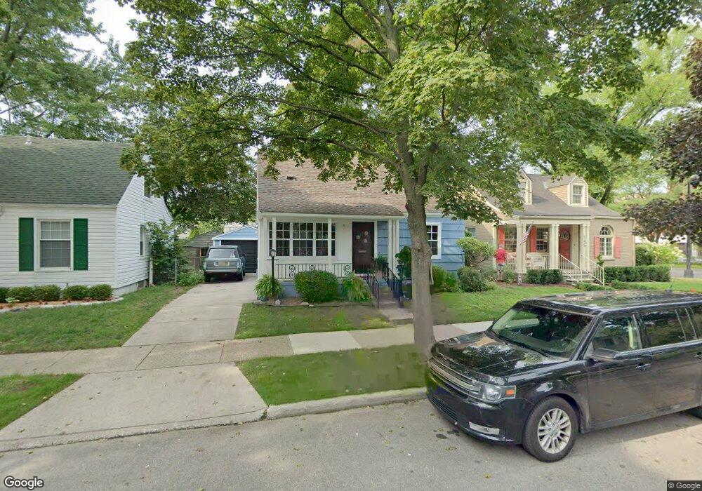 143 Mapleton Rd, Grosse Pointe Farms, MI 48236 - photo 1