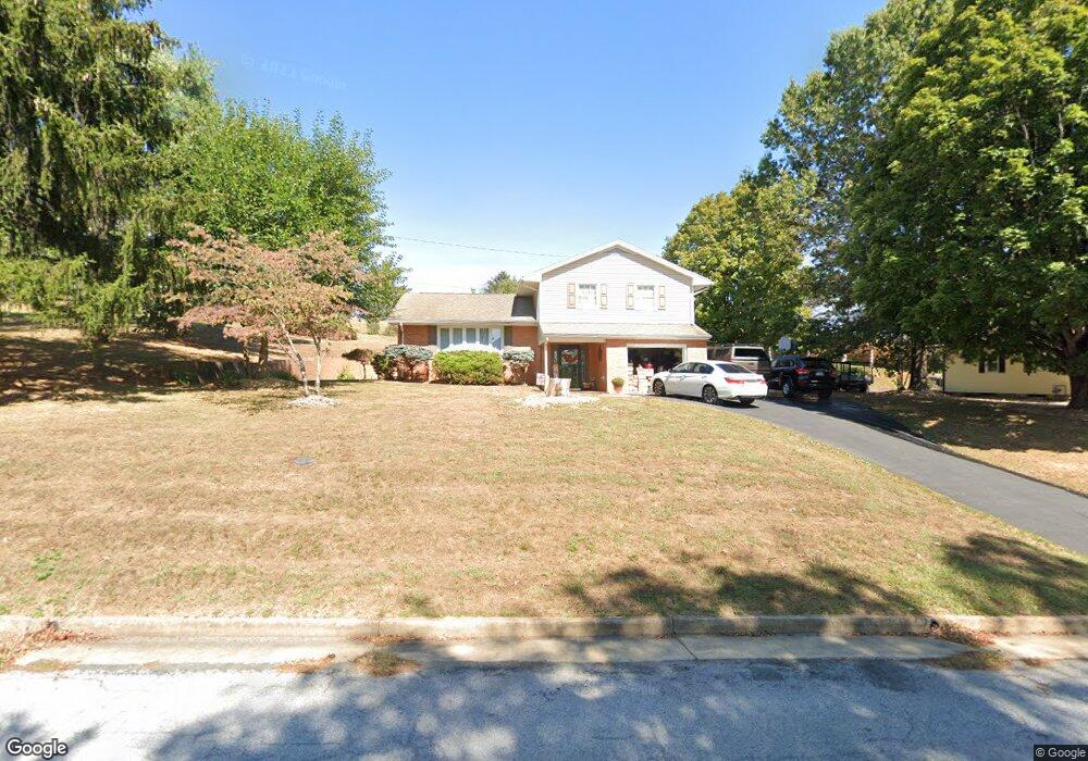 28 Skyline Ave, Stuarts Draft, VA 24477 - photo 1