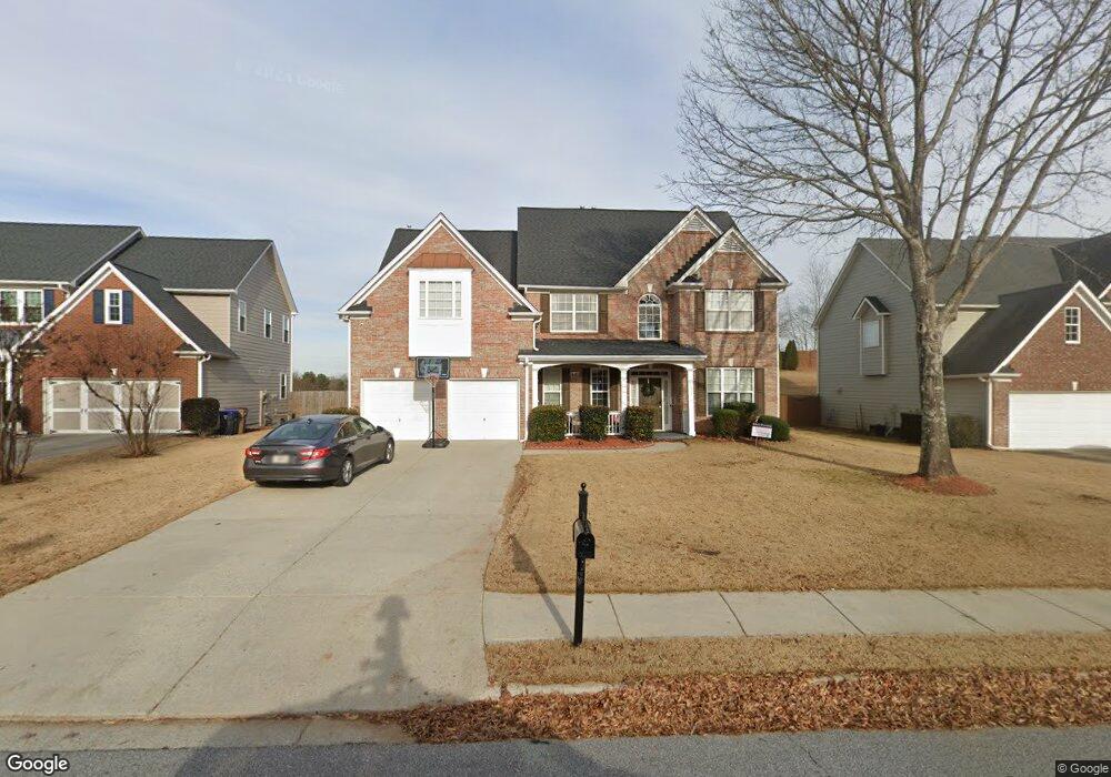 4055 Suwanee Bend Dr, Suwanee, GA 30024 - photo 1