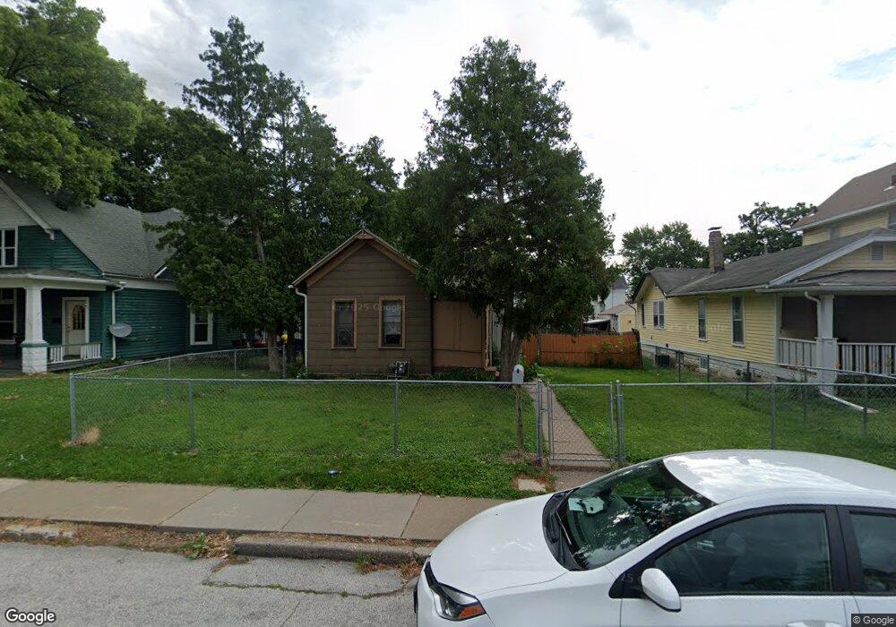 1927 Iowa St, Davenport, IA 52803 - photo 1