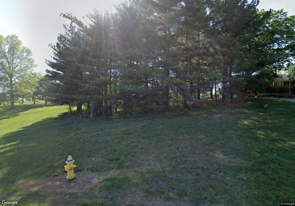 2555 Old Hill Rd, Floyds Knobs, IN 47119 - photo 1