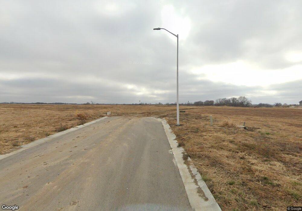 1105 Forbes Dr, Raymore, MO 64083 - photo 1