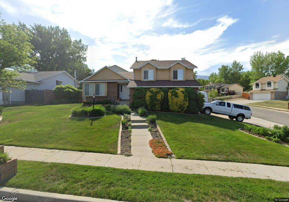 8709 Pebble Hills Dr, Sandy, UT 84094 - photo 1