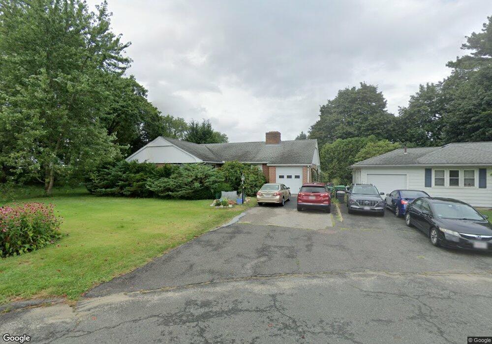 95 Cyman Dr, Chicopee, MA 01013 - photo 1