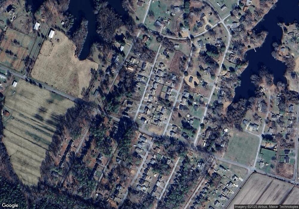 48 Randall Rd, Colonial Beach, VA 22443 - photo 1