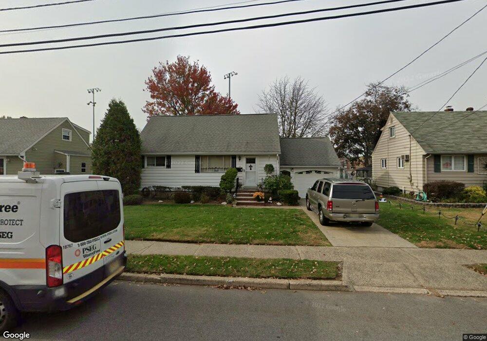 33 Dowling Pkwy, Woodland Park, NJ 07424 - photo 1