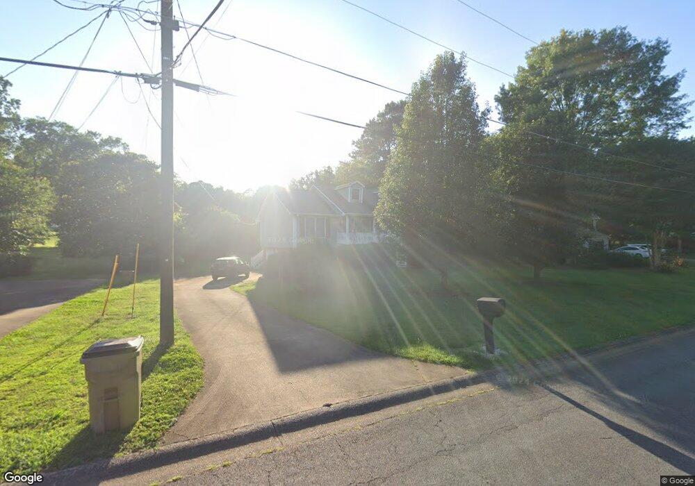 512 E Cherokee Ct unit 512, Woodstock, GA 30188 - photo 1