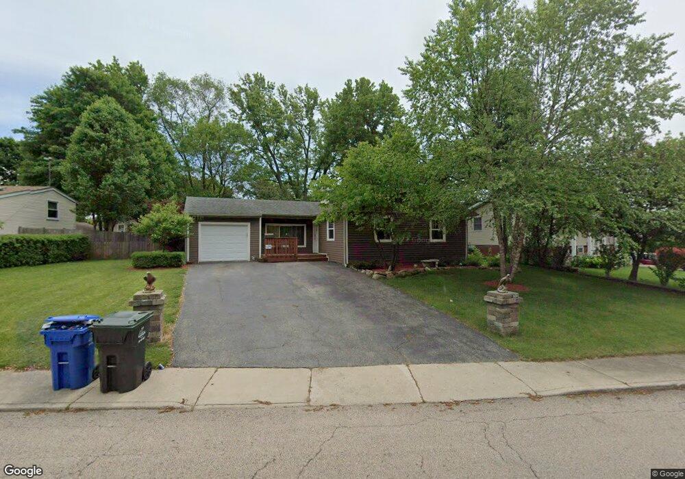 129 Pueblo Rd, Carpentersville, IL 60110 - photo 1