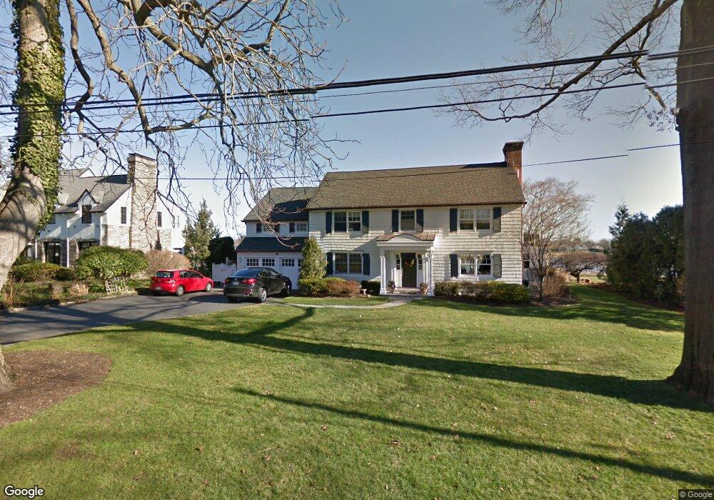 37 Willowmere Cir, Riverside, CT 06878 - photo 1