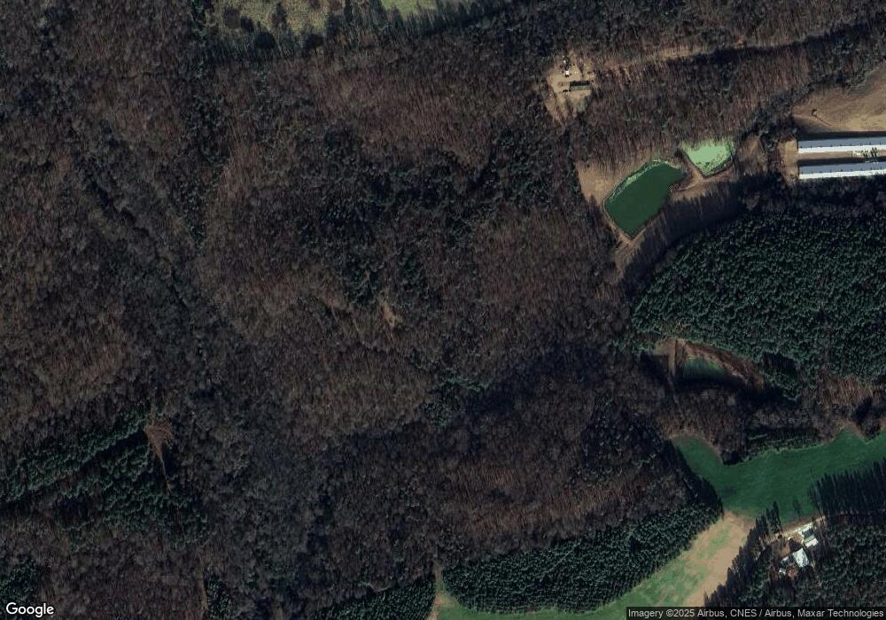 2731 Hunters Creek Rd, Carnesville, GA 30521 - photo 1