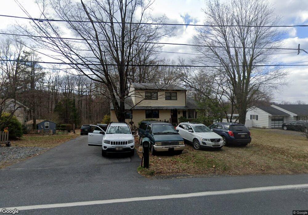 801 Mountain View Rd, Reading, PA 19607 - photo 1