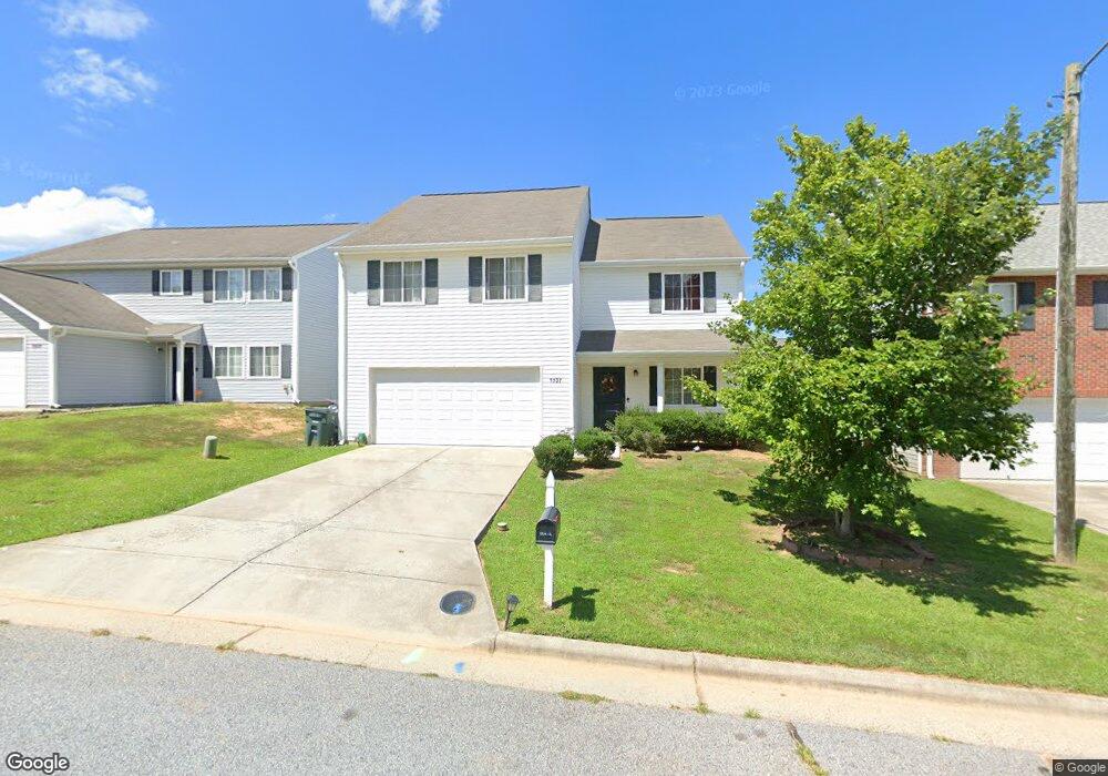 3527 Marksbury Dr, Greensboro, NC 27405 - photo 1