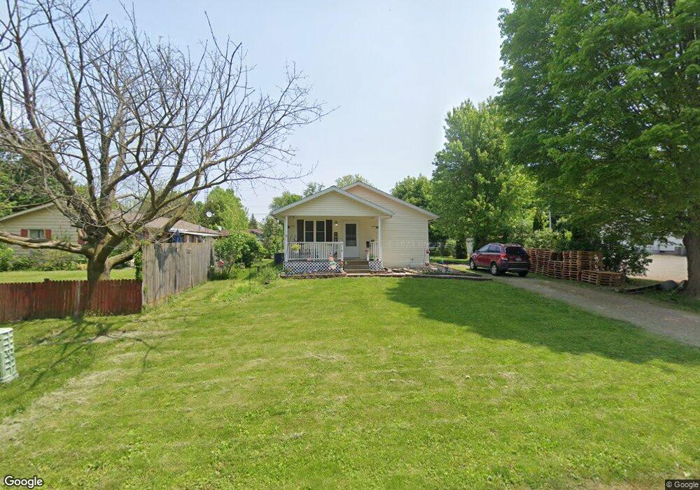 316 Sycamore St, Lagrange, IN 46761 - photo 1