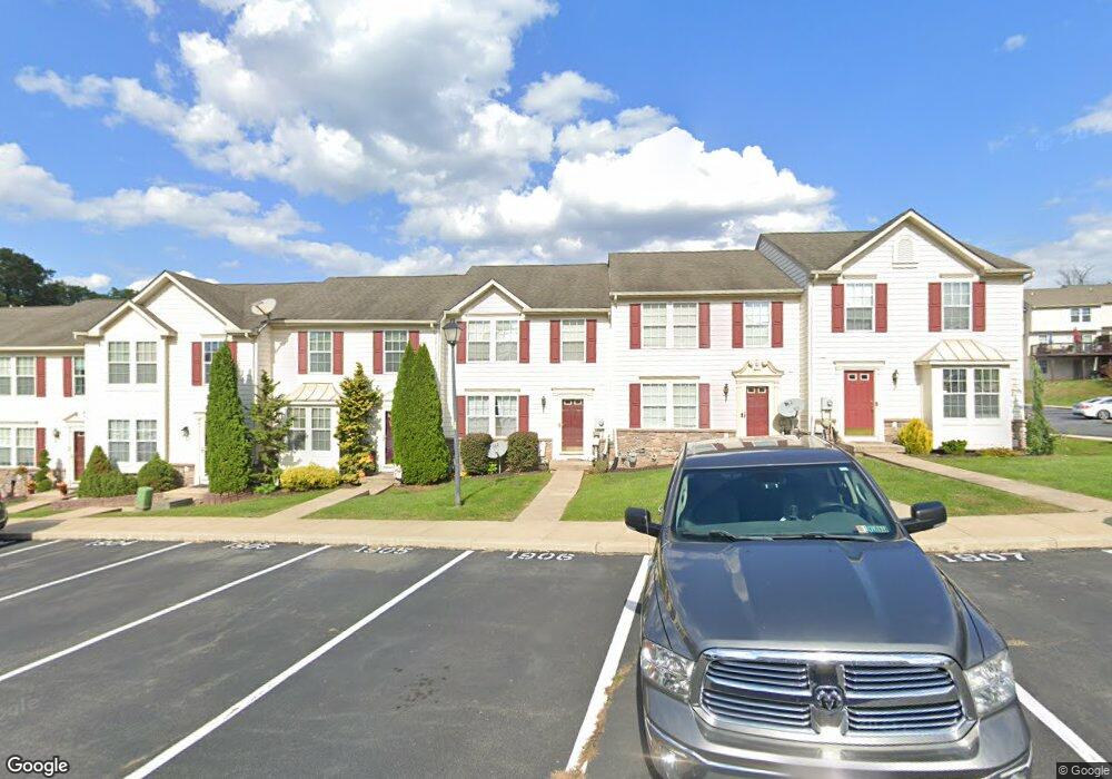 1906 Orchard View Rd, Reading, PA 19606 - photo 1