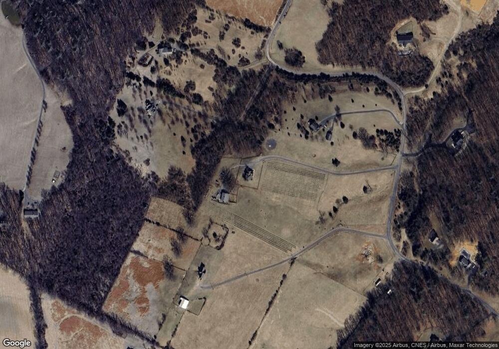 136 Lariat Cir, Staunton, VA 24401 - photo 1