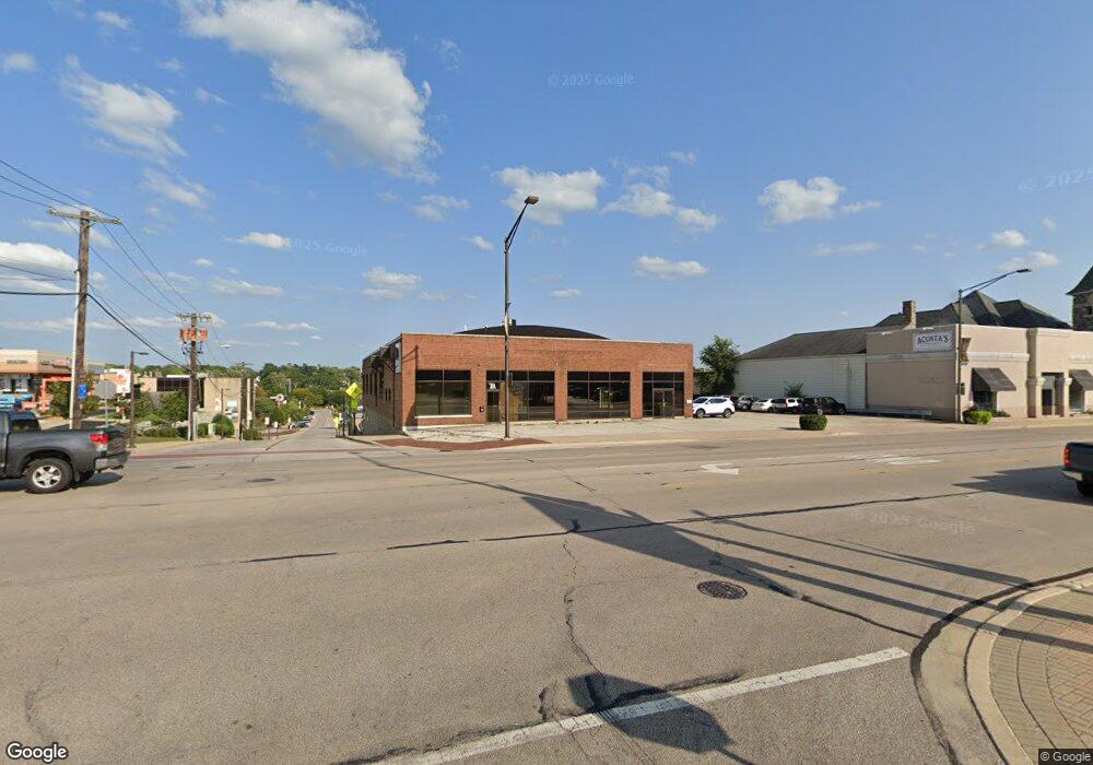 24 N Batavia Ave, Batavia, IL 60510 - photo 1