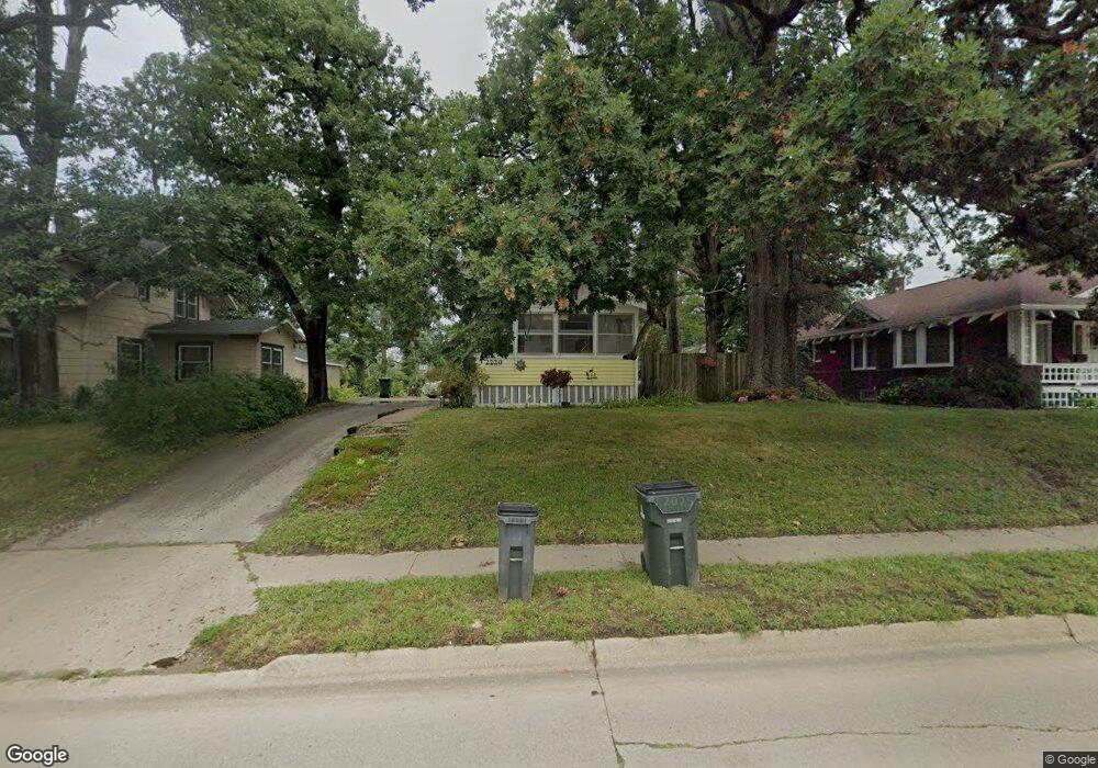 2220 Mount Vernon Rd SE, Cedar Rapids, IA 52403 - photo 1