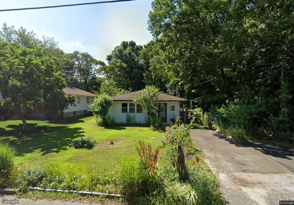 82 Palmetto Dr, Shirley, NY 11967 - photo 1