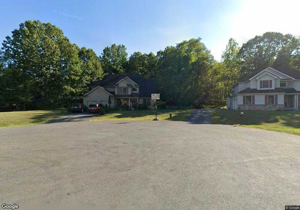 208 Dryden Rd, Stroudsburg, PA 18360 - photo 1