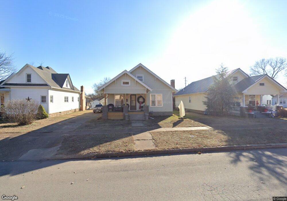 2918 Crawford Ave, Parsons, KS 67357 - photo 1