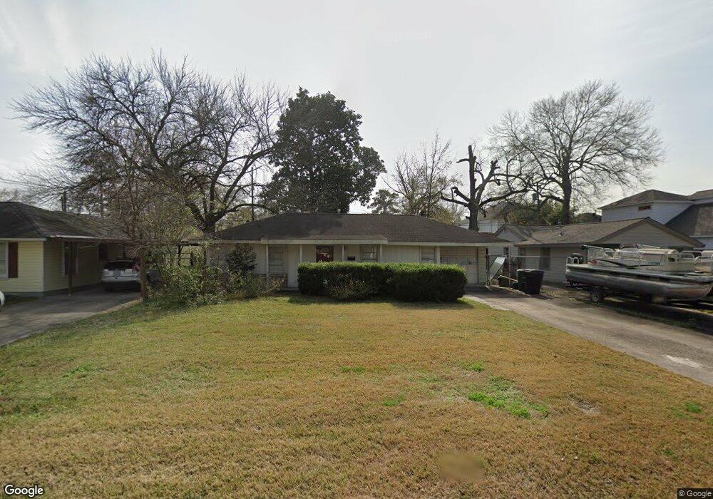1301 Curtin St, Houston, TX 77018 - photo 1