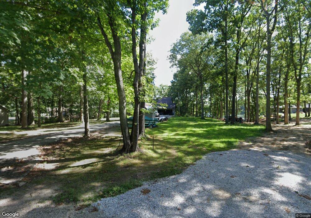 8838 E Chinquapin Ave, Effingham, IL 62401 - photo 1