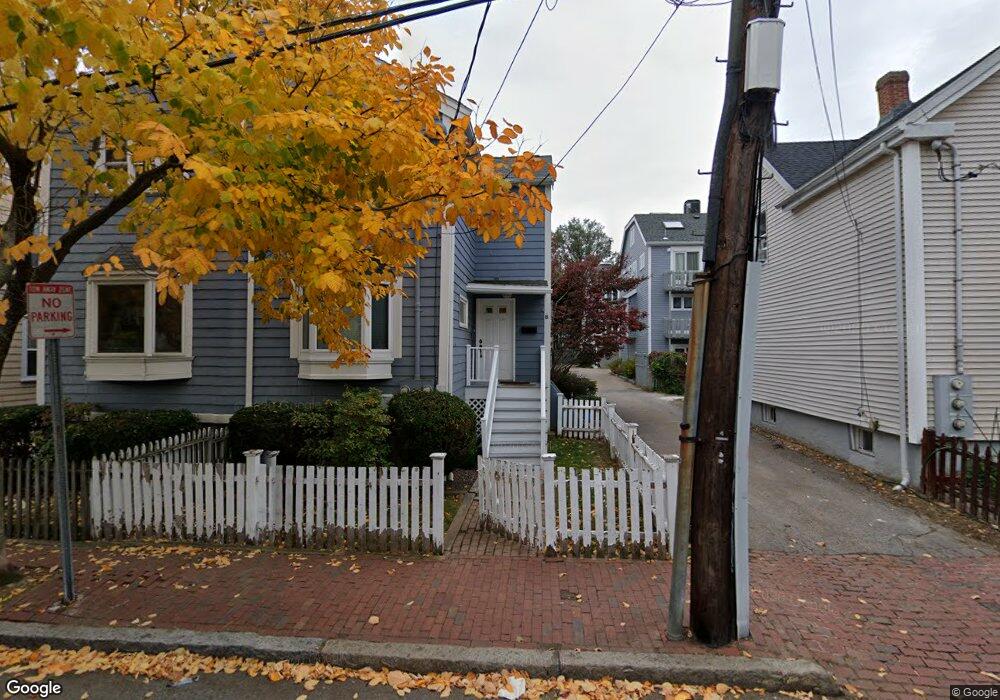 11 Rollins Ct, Cambridge, MA 02139 - photo 1
