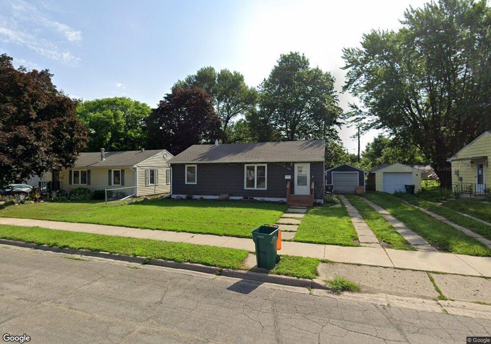 606 Edgewood Ave, Albert Lea, MN 56007 - photo 1