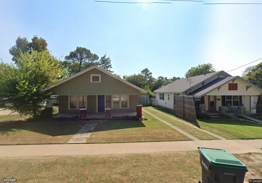 608 Goingsnake St, Tahlequah, OK 74464 - photo 1