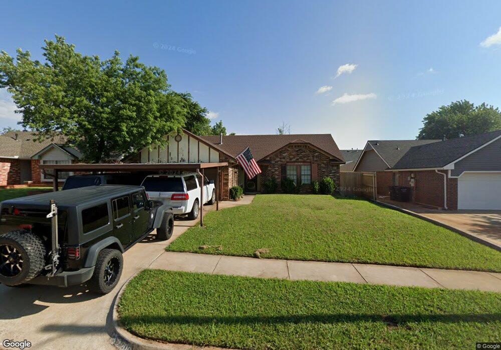 2209 NE 8th St, Moore, OK 73160 - photo 1