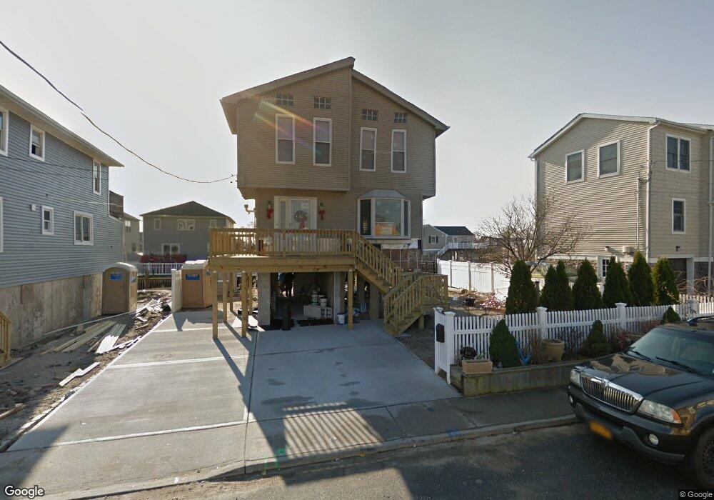 644 Arthur St, Baldwin, NY 11510 - photo 1