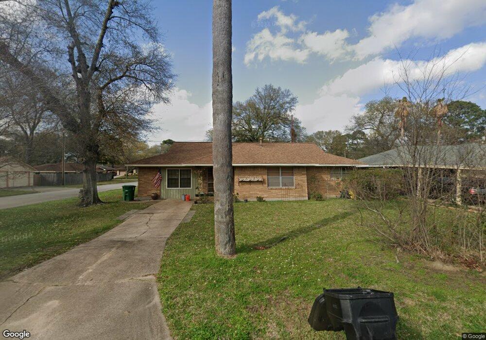 1138 W 30th St, Houston, TX 77018 - photo 1