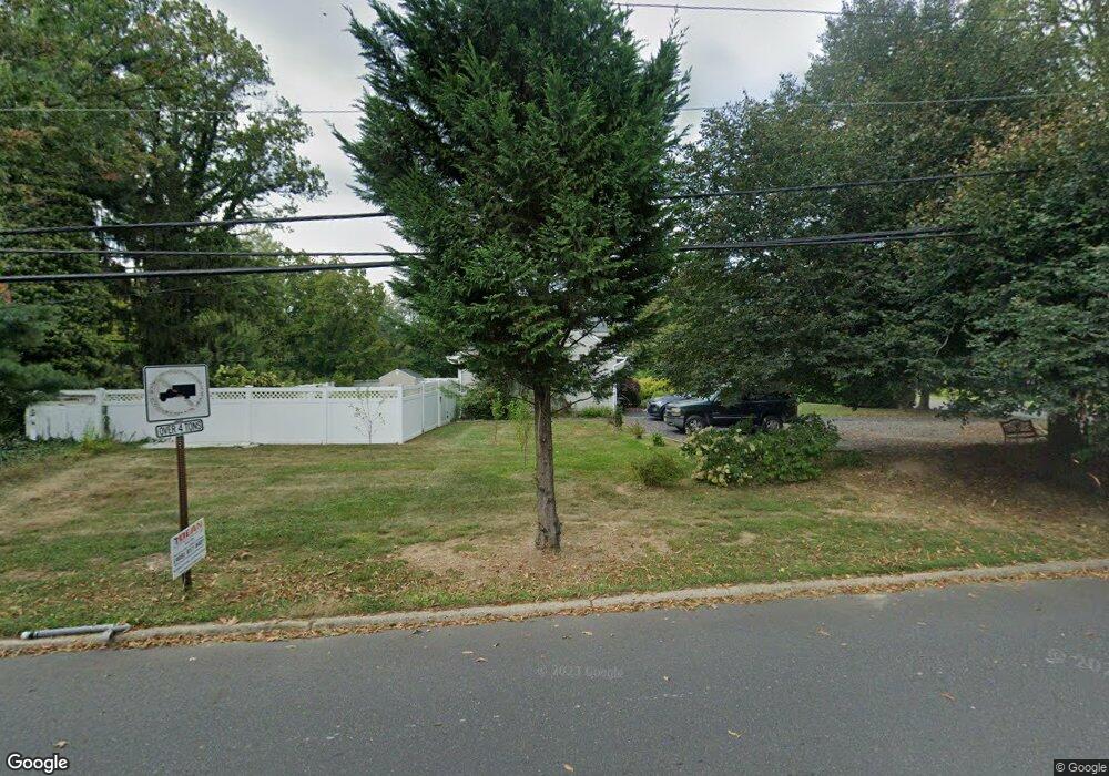 2 Wiltshire Dr, East Windsor, NJ 08520 - photo 1