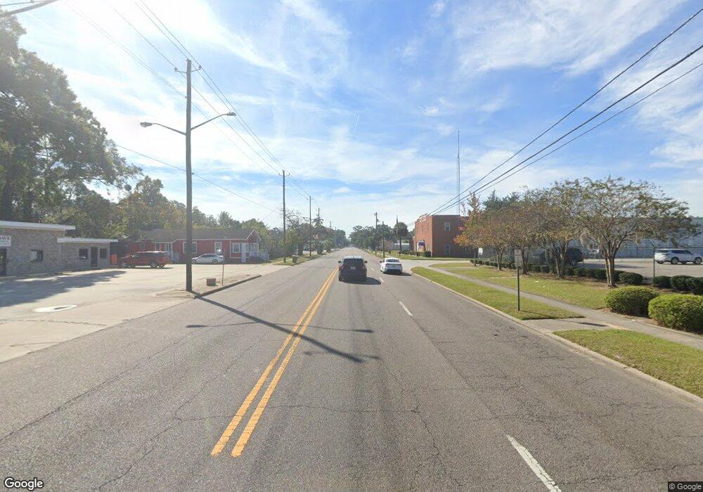 402 W 56th St, Savannah, GA 31405 - photo 1