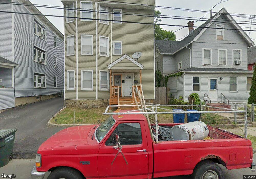 205 Smith St unit 3, Bridgeport, CT 06607 - photo 1