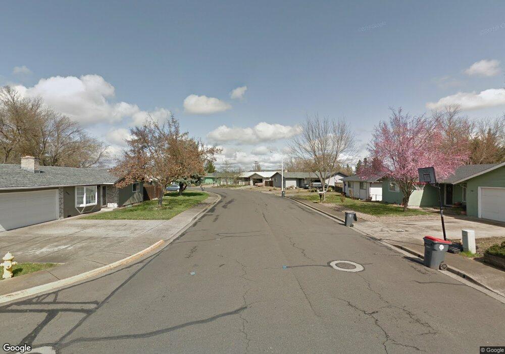 2580 Parkwood Ave, Central Point, OR 97502 - photo 1