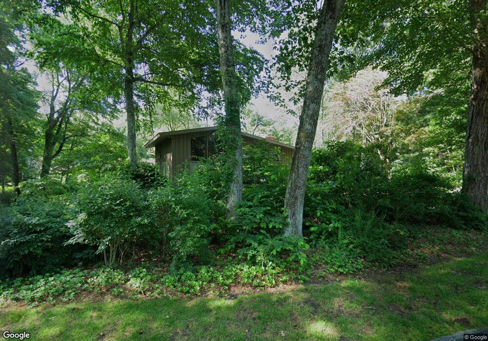 11 Tulip Tree Ln, Norwalk, CT 06851 - photo 1