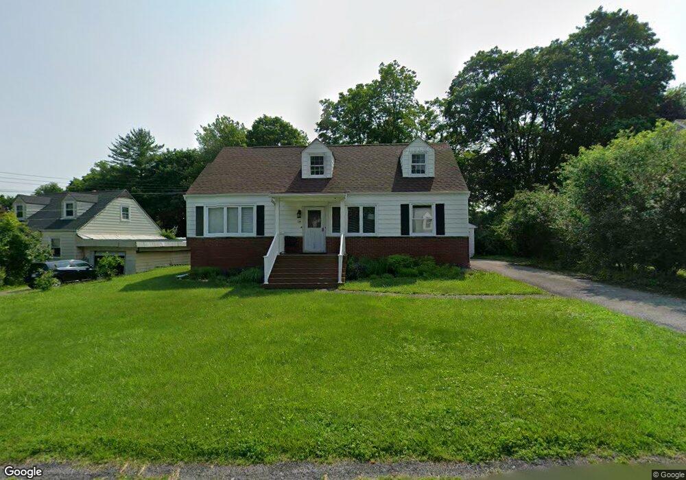 18 Hasbrouck Dr, Poughkeepsie, NY 12603 - photo 1