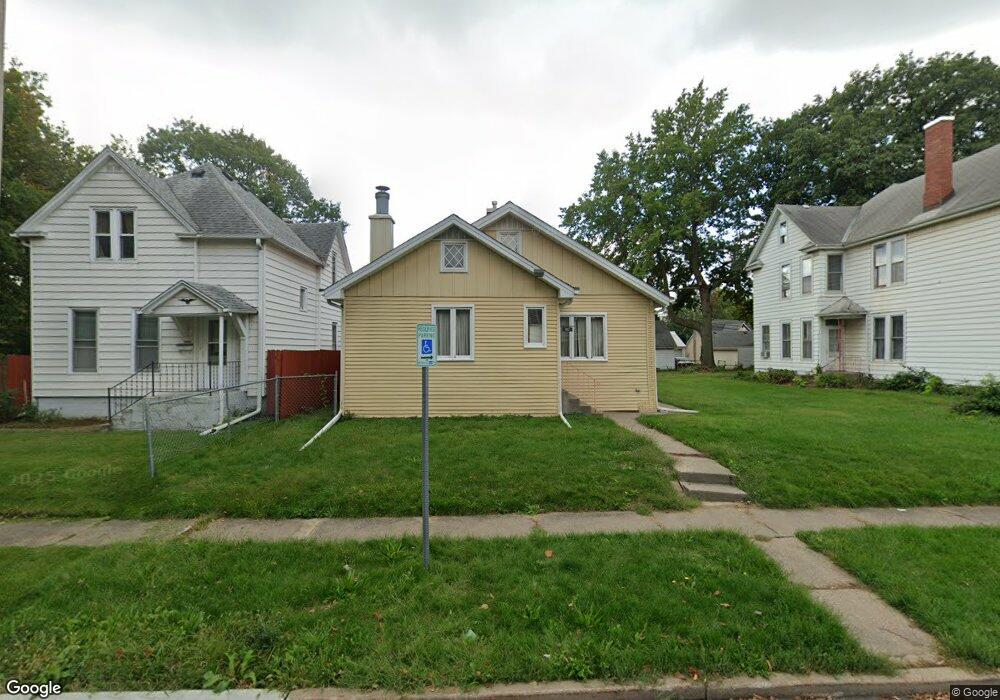 1117 W 14th St, Davenport, IA 52804 - photo 1