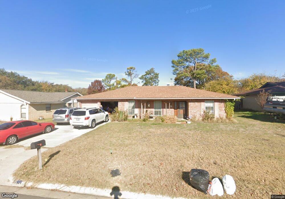 216 E Pleasantview Dr, Hurst, TX 76054 - photo 1