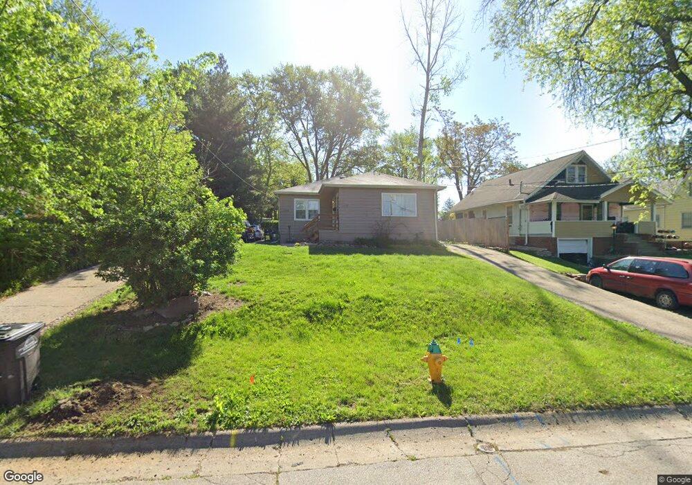1353 & 1355 60th St, Des Moines, IA 50311 - photo 1
