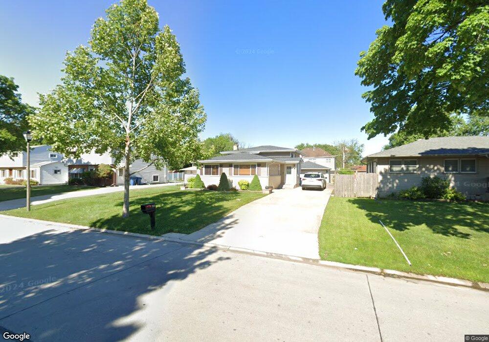 721 N Van Auken St, Elmhurst, IL 60126 - photo 1