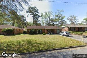 2221 Jordan Dr, Savannah, GA 31404