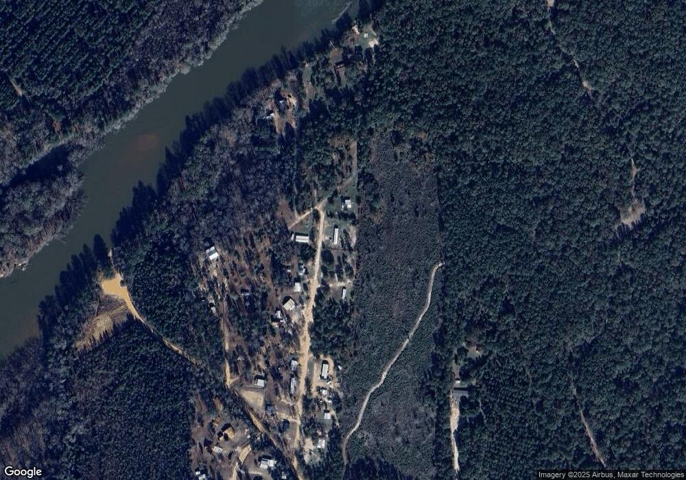 200 Bluff Rd, Hazlehurst, GA 31539 - photo 1