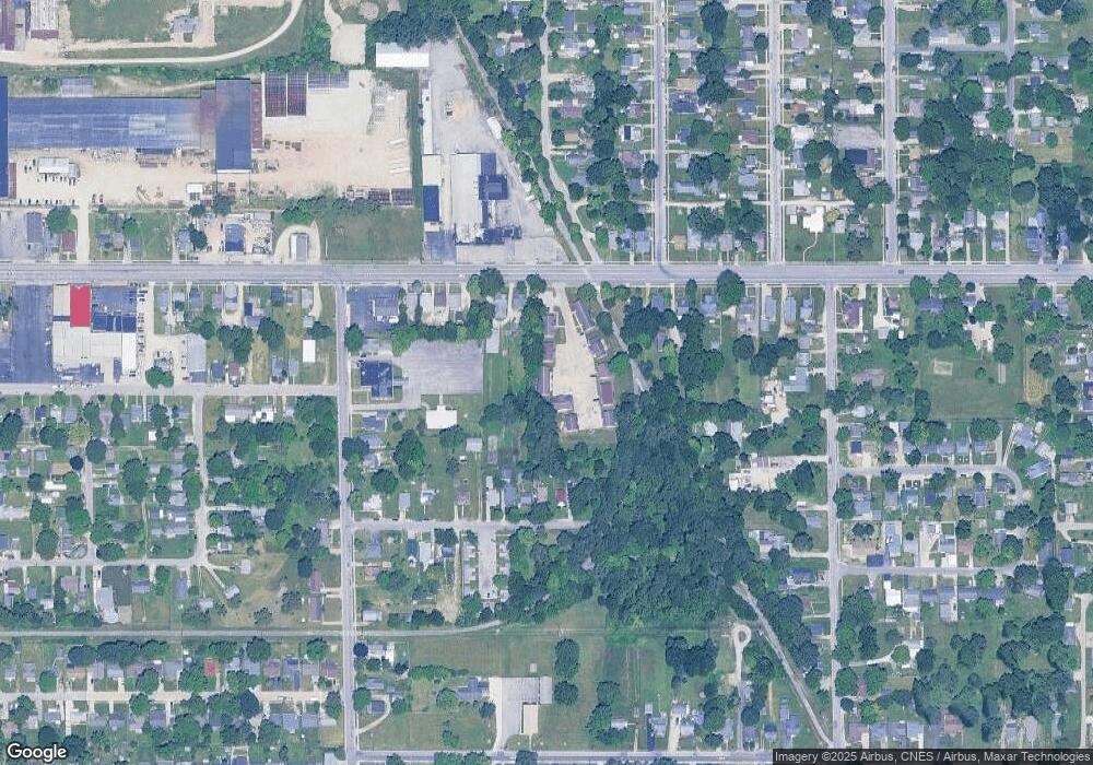 2213 E Memorial Dr, Muncie, IN 47302 - photo 1