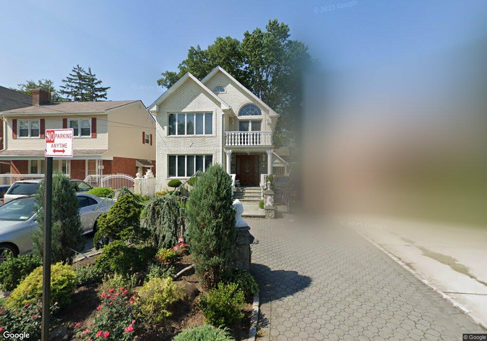 258 149th St, Whitestone, NY 11357 - photo 1