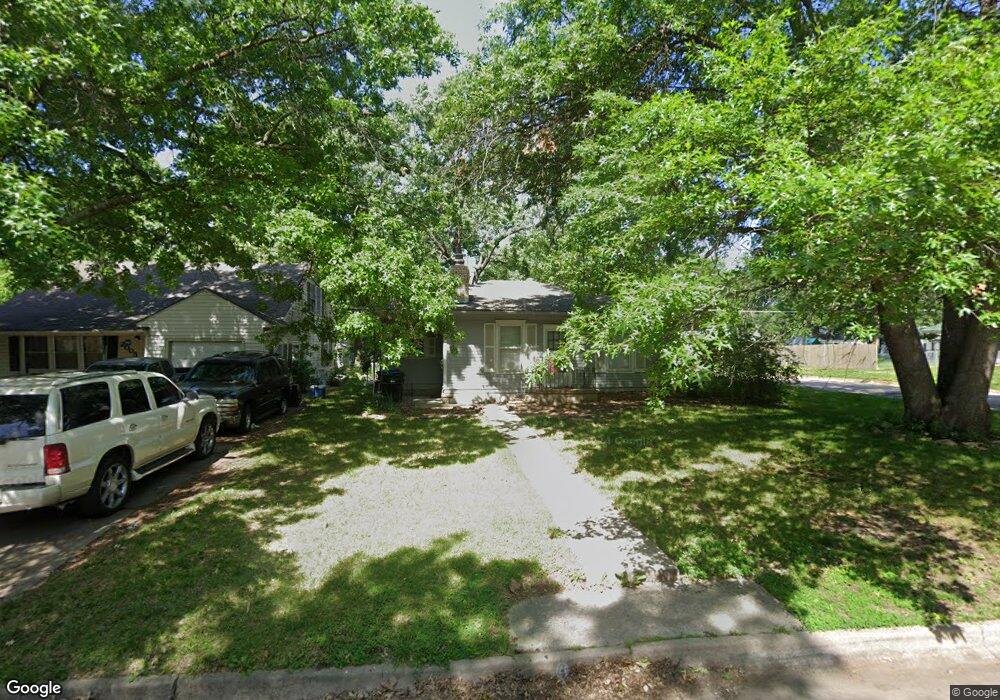 2001 SW High Ave, Topeka, KS 66604 - photo 1